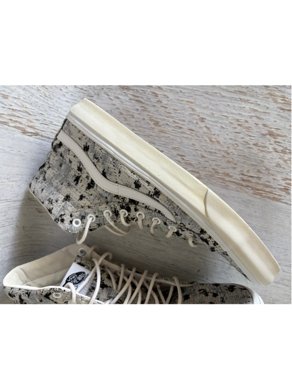Women's Vans Sk8-Hi Sneakers Size 9 White Black Pattern - Picture 7 of 10